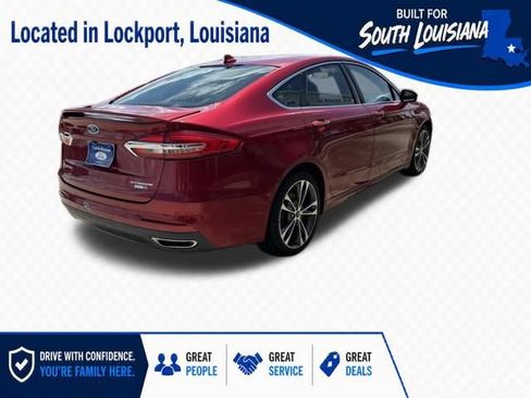 Used 2019 Ford Fusion Titanium AWD/4WD image 4
