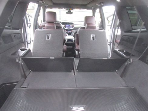 Used 2023 Cadillac XT6 Premium Luxury w/ Technology Package image 60