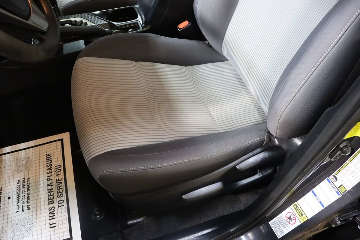 Used 2014 Toyota RAV4 XLE AWD/4WD image 33