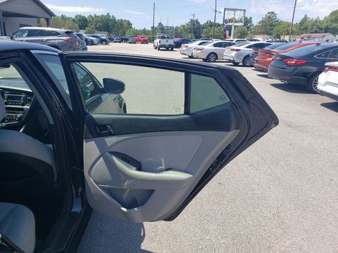 Used 2013 Kia Optima LX image 5