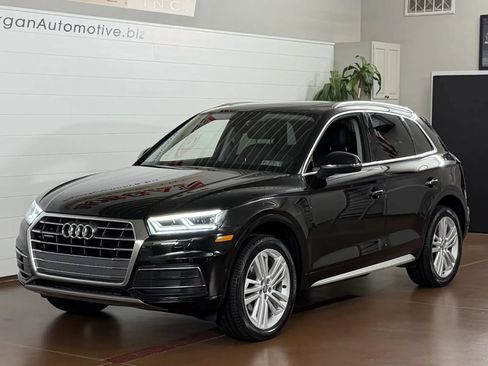Used 2019 Audi Q5 2.0T Premium Plus w/ Premium Plus Package AWD/4WD image 7