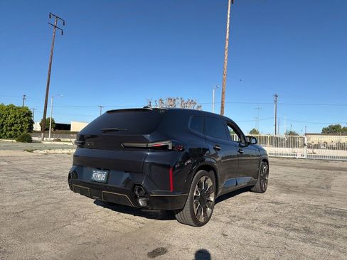 Used 2023 BMW XM image 8