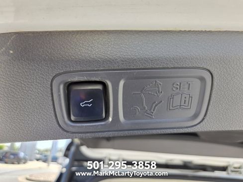Used 2018 Ford Expedition Max Limited w/ Equipment Group 302A AWD/4WD image 21