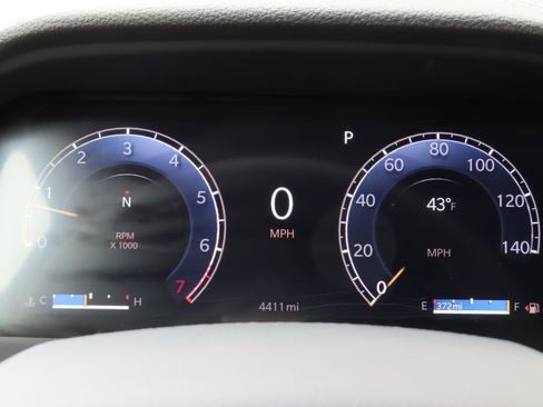 Certified 2025 Jeep Grand Cherokee Limited AWD/4WD image 18