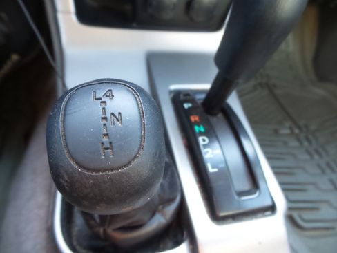 Used 2002 Toyota 4Runner SR5 AWD/4WD image 73