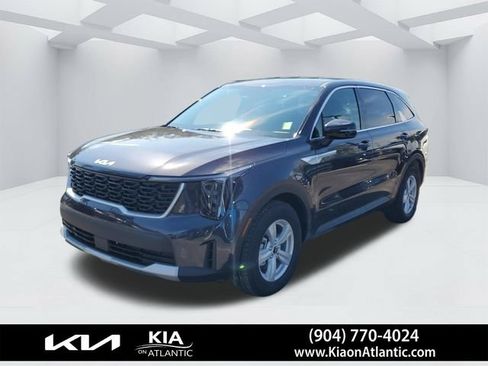 New 2026 Kia Sorento LX FWD image 4
