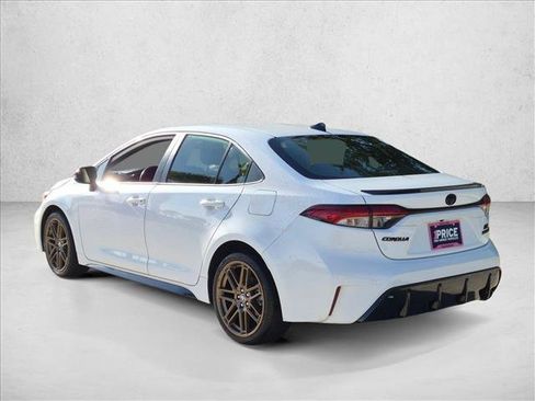 Used 2024 Toyota Corolla SE FWD image 7