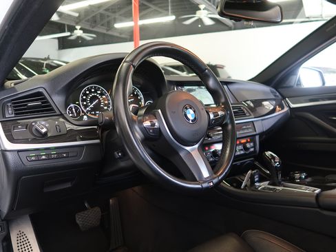Used 2014 BMW 550i Sedan RWD image 32