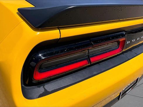 Used 2017 Dodge Challenger R/T w/ Quick Order Package 28P T/A RWD image 27