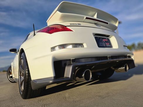 Used 2008 Nissan 350Z NISMO image 12