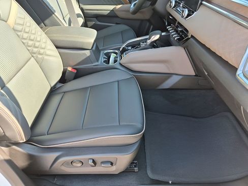 New 2026 GMC Canyon Denali image 16