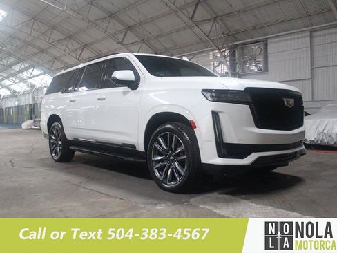 Used 2021 Cadillac Escalade ESV Sport w/ Heavy-Duty Trailer Package image 8