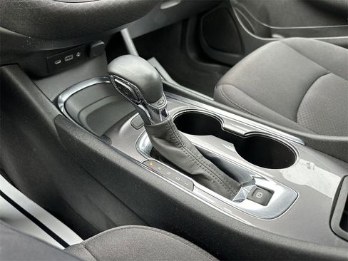 Used 2023 Chevrolet Malibu LT image 19