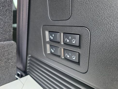 New 2026 Nissan Armada SL image 10