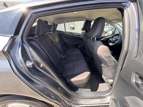 Used 2018 Toyota Prius Two w/ Prius Two Safety Plus Package FWD image 27