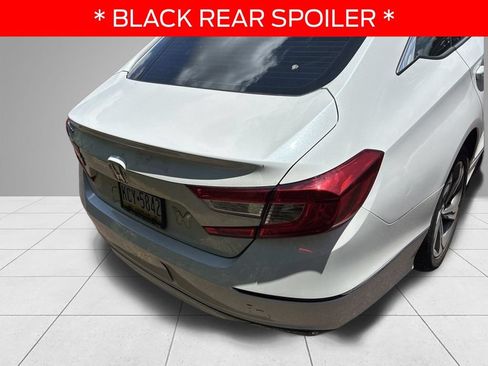 Used 2018 Honda Accord EX image 5
