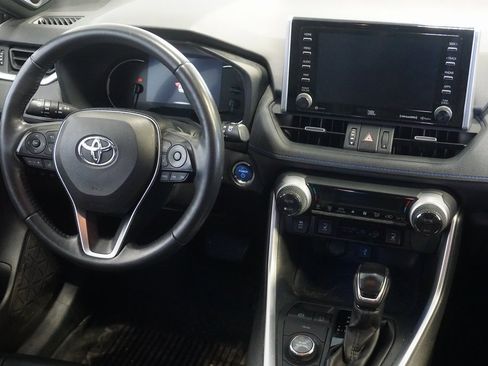 Used 2020 Toyota RAV4 XSE w/ XSE Grade Weather Package image 29