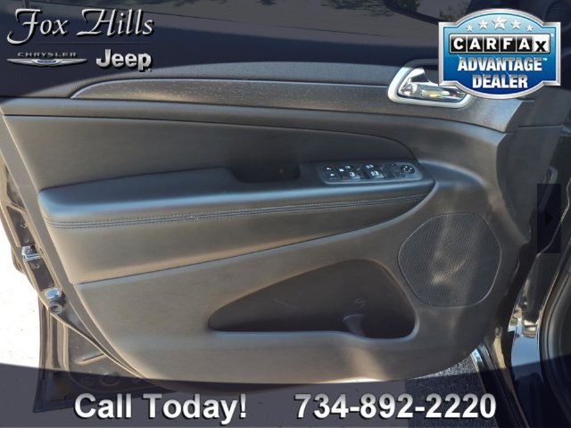 Used 2018 Jeep Grand Cherokee Altitude AWD/4WD image 13