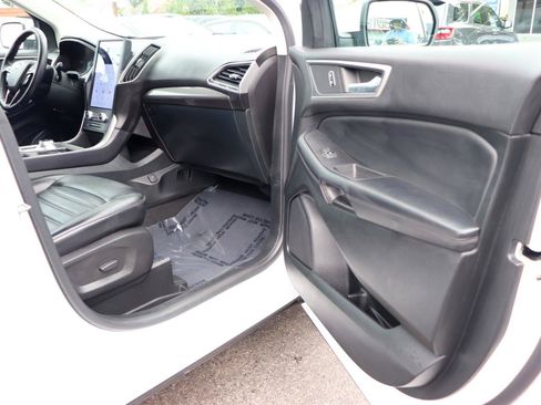Used 2023 Ford Edge SEL AWD/4WD image 15