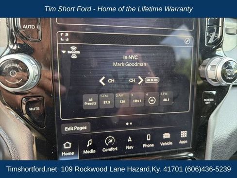 Used 2023 RAM 1500 Laramie AWD/4WD image 15