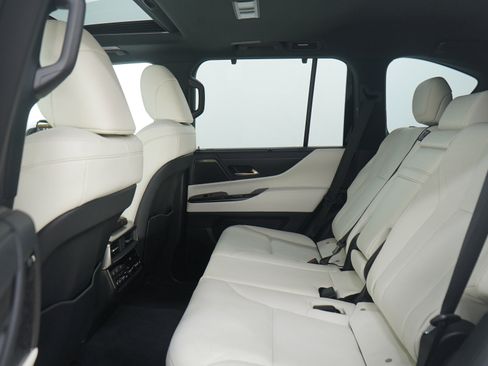 Used 2025 Lexus LX 600 4WD w/ Accessory Package (2T) image 25