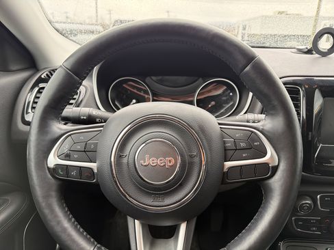 Used 2018 Jeep Compass Altitude w/ Popular Equipment Group image 13