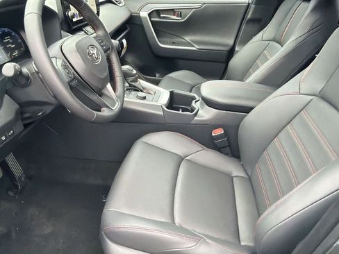 Certified 2025 Toyota RAV4 XSE image 16