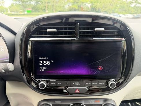 Certified 2025 Kia Soul EX FWD image 18