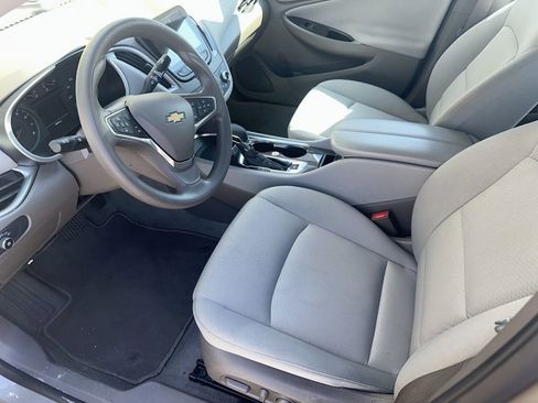 Used 2025 Chevrolet Malibu LT image 4