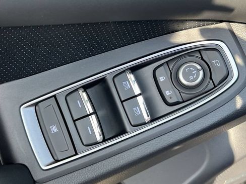 New 2026 Subaru Ascent Limited AWD/4WD image 30