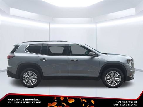 Certified 2026 GMC Acadia Elevation w/ Elevation Premium Package FWD image 7