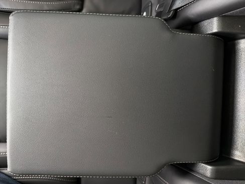 Used 2023 Volvo XC60 B5 Ultimate image 61