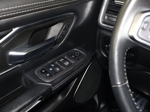 Used 2024 RAM 1500 Laramie image 36