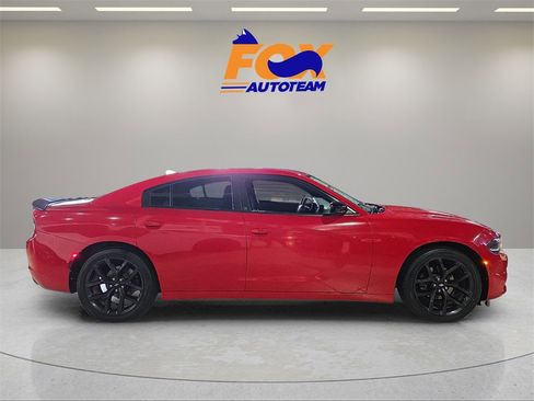 Used 2019 Dodge Charger SXT image 7