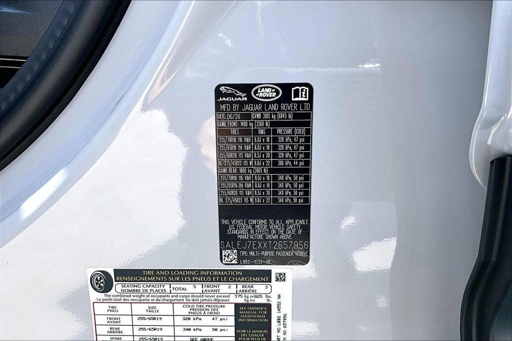 New 2026 Land Rover Defender 110 S AWD/4WD image 8
