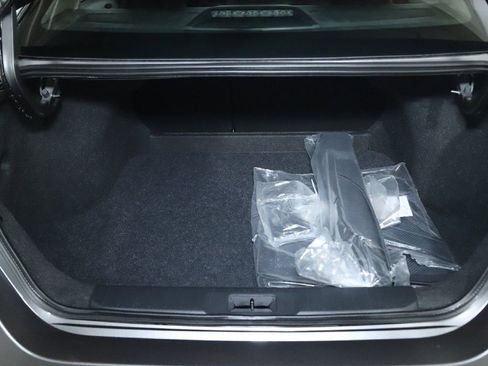 Certified 2025 Nissan Sentra S image 32