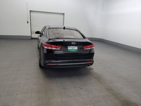 Used 2017 Kia Optima LX FWD image 6