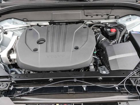 New 2026 Volvo XC60 B5 Ultra w/ Protection Package Premier image 38