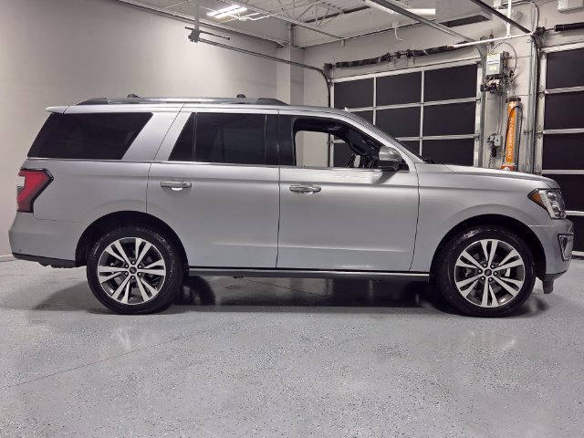 Used 2021 Ford Expedition Limited RWD image 16
