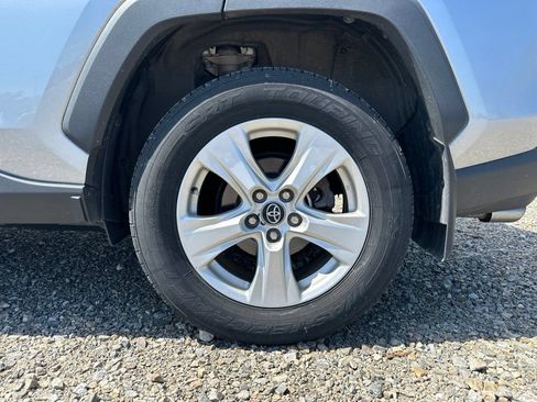 Used 2020 Toyota RAV4 XLE w/ Convenience Package AWD/4WD image 6
