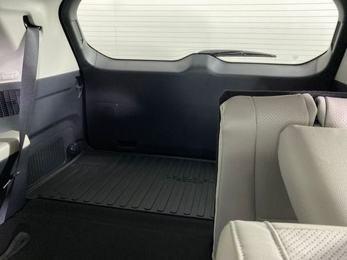 New 2026 Toyota Grand Highlander Limited image 31