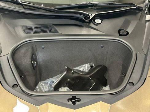 Used 2021 Chevrolet Corvette Stingray Preferred Cpe w/ Z51 Performance Package image 17