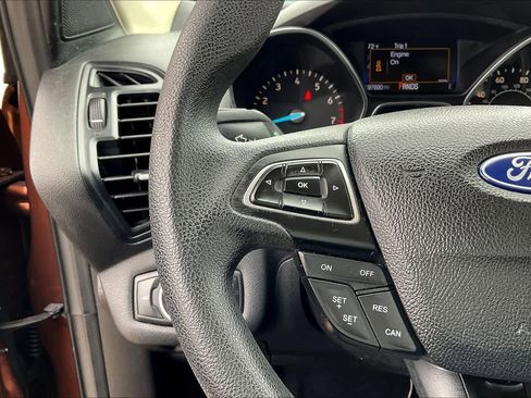 Used 2017 Ford Escape S image 25