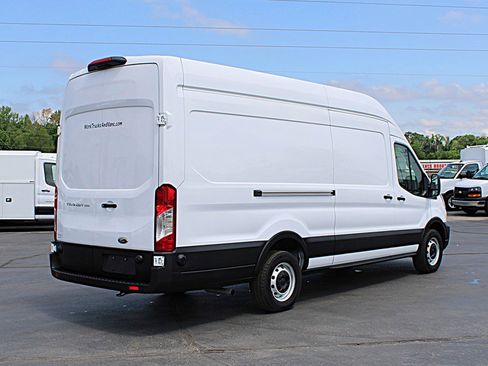 Used 2024 Ford Transit 250 148 High Roof Extended w/ Load Area Protection Package RWD image 5