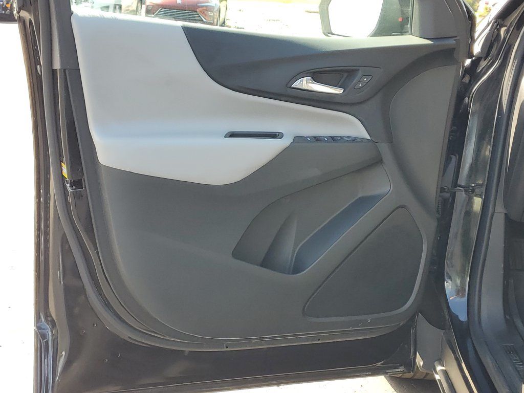 Used 2024 Chevrolet Equinox LS w/ LS Convenience Package FWD image 20