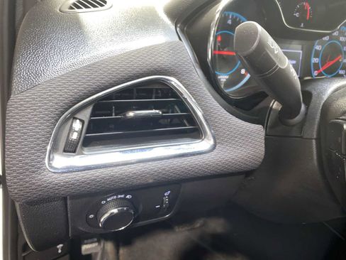 Used 2017 Chevrolet Cruze LT w/ Convenience Package FWD image 24