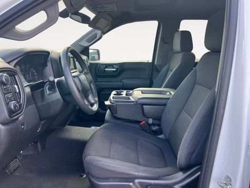 Used 2020 Chevrolet Silverado 1500 Custom Trail Boss w/ Custom Convenience Package AWD/4WD image 9