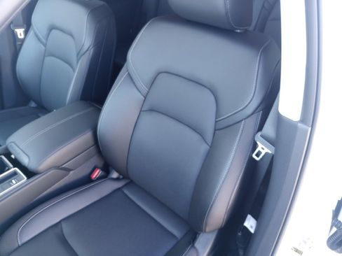 New 2026 Nissan Pathfinder SL FWD image 9