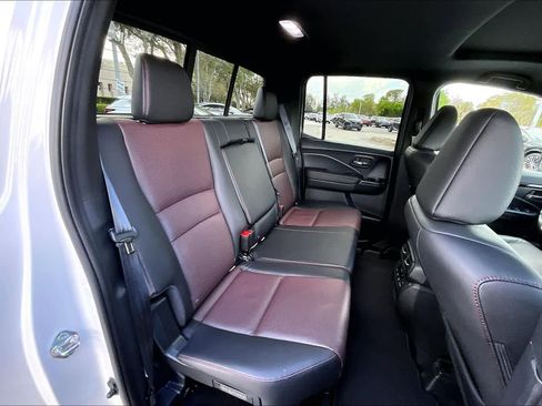 Used 2025 Honda Ridgeline Black Edition image 20