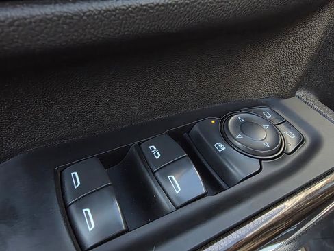 Used 2023 Chevrolet Silverado 2500 LT w/ Convenience Package image 12